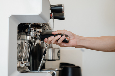 Come pulire la macchina del caffè e mantenerla al top: guida pratica