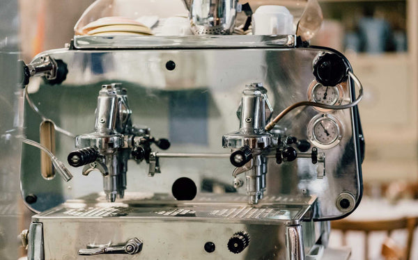 History of the Espresso Coffee machine: from its origins to the present day